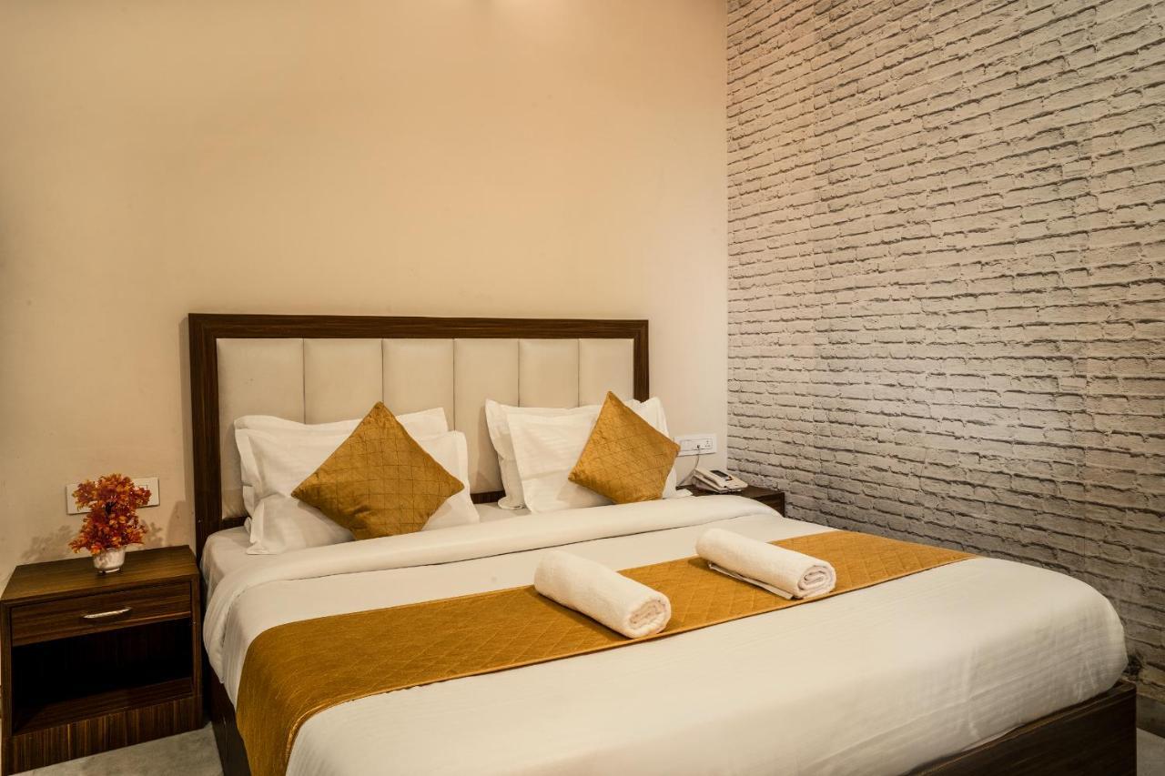 Hotel Tripli Udajpur Zewnętrze zdjęcie