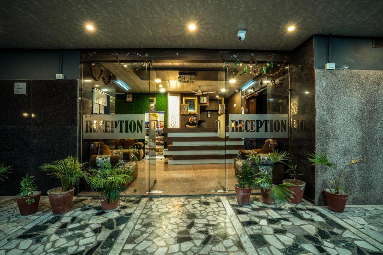 Hotel Tripli Udajpur Zewnętrze zdjęcie