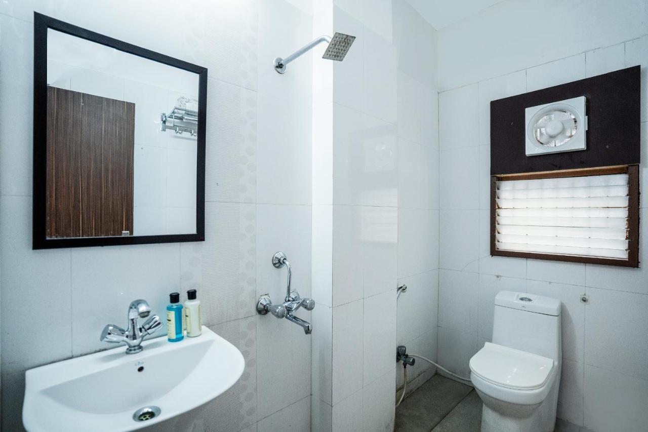 Hotel Tripli Udajpur Zewnętrze zdjęcie