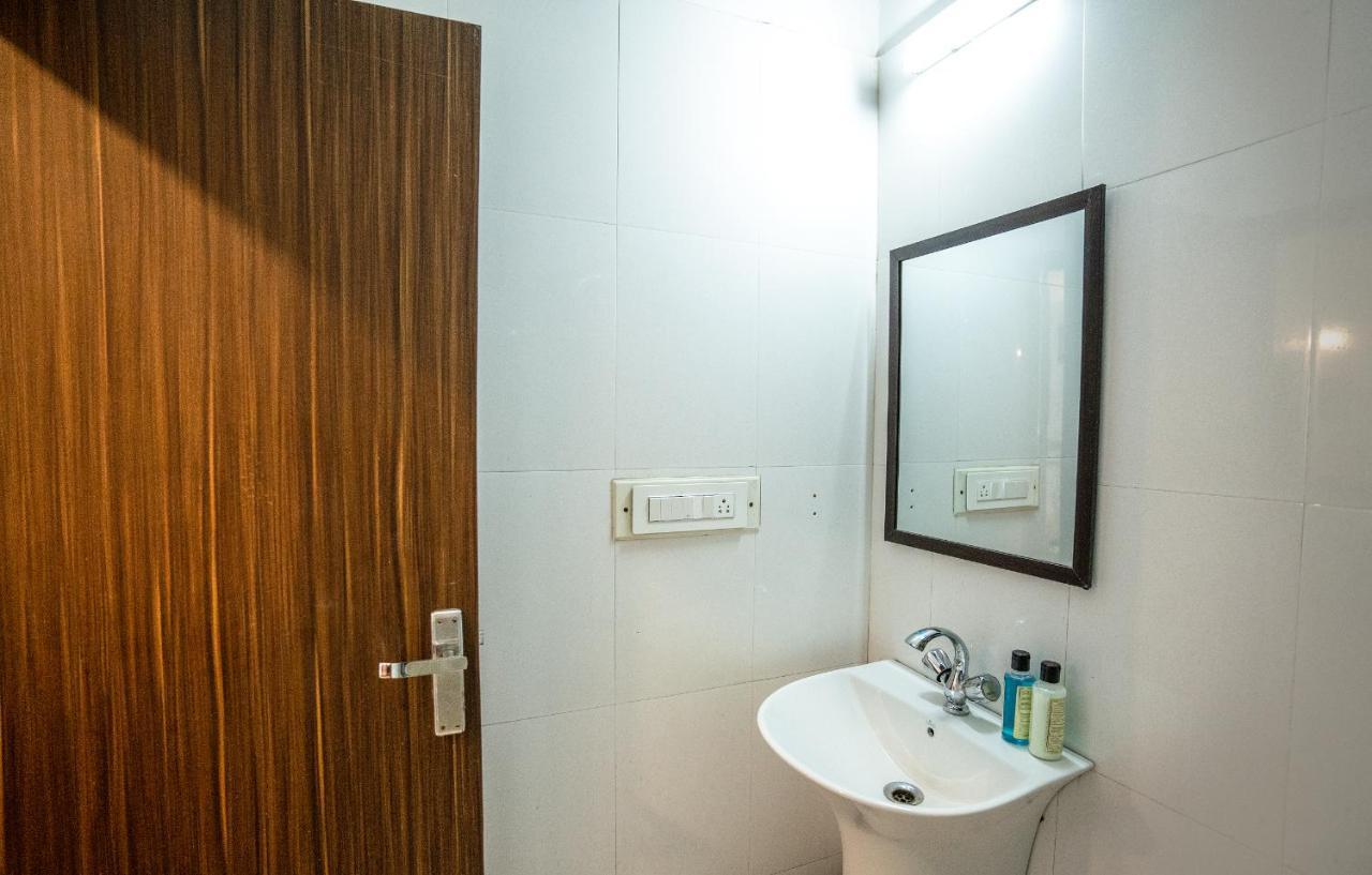 Hotel Tripli Udajpur Zewnętrze zdjęcie