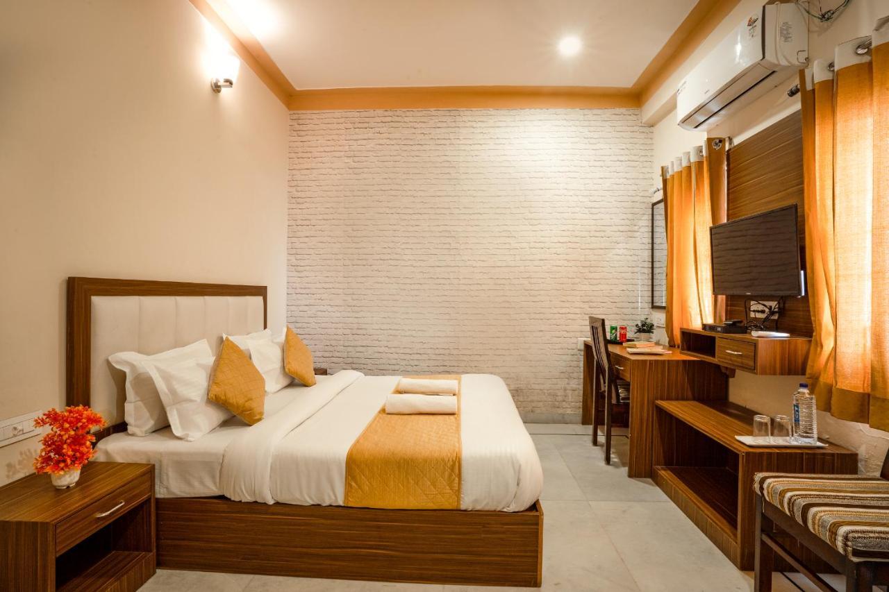 Hotel Tripli Udajpur Zewnętrze zdjęcie