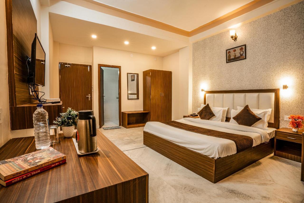 Hotel Tripli Udajpur Zewnętrze zdjęcie
