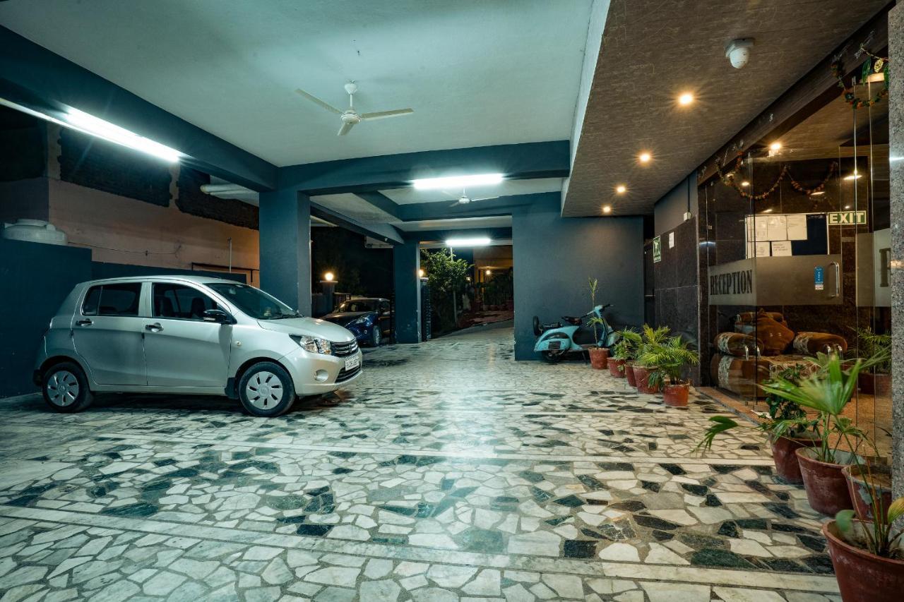 Hotel Tripli Udajpur Zewnętrze zdjęcie