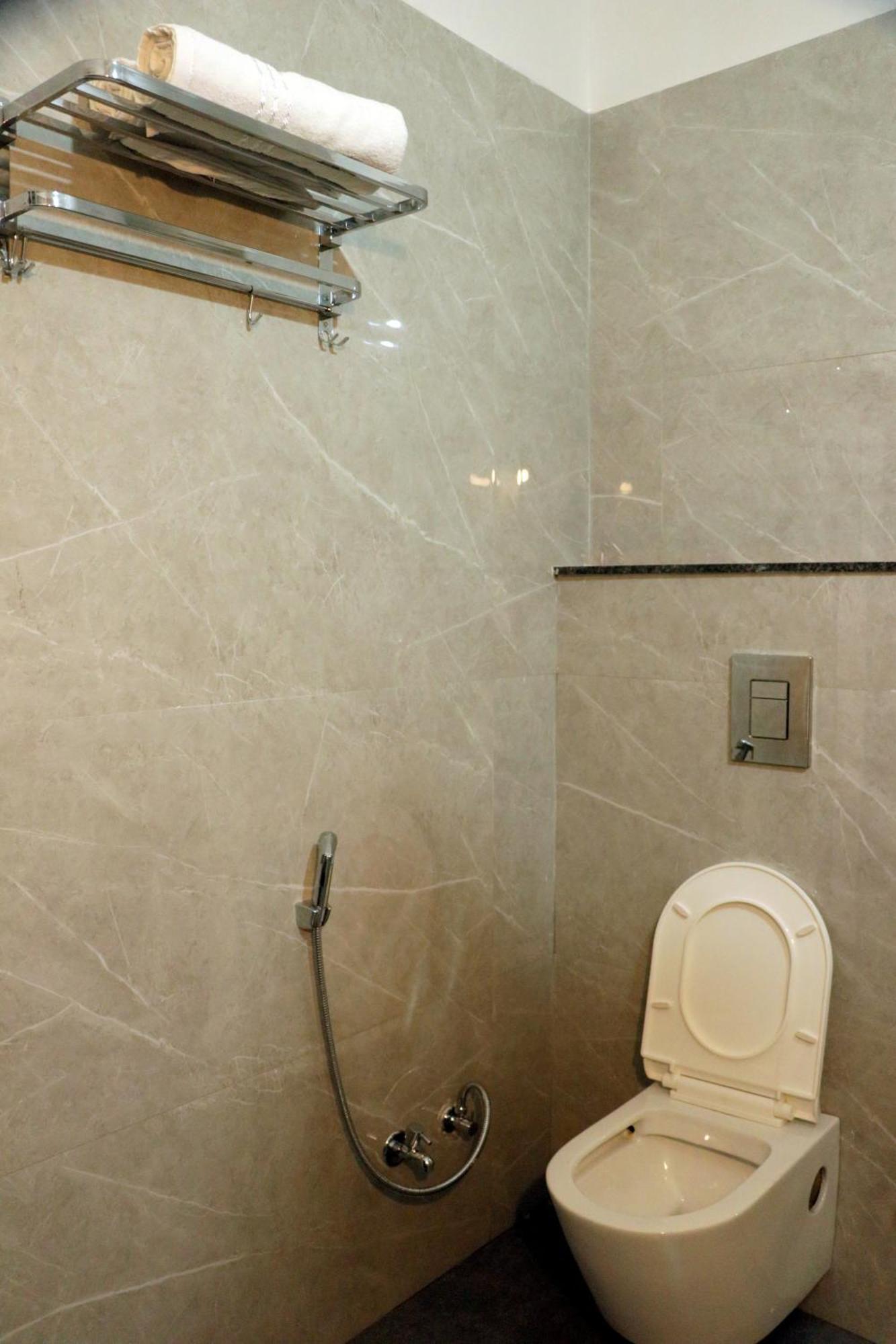 Hotel Tripli Udajpur Zewnętrze zdjęcie